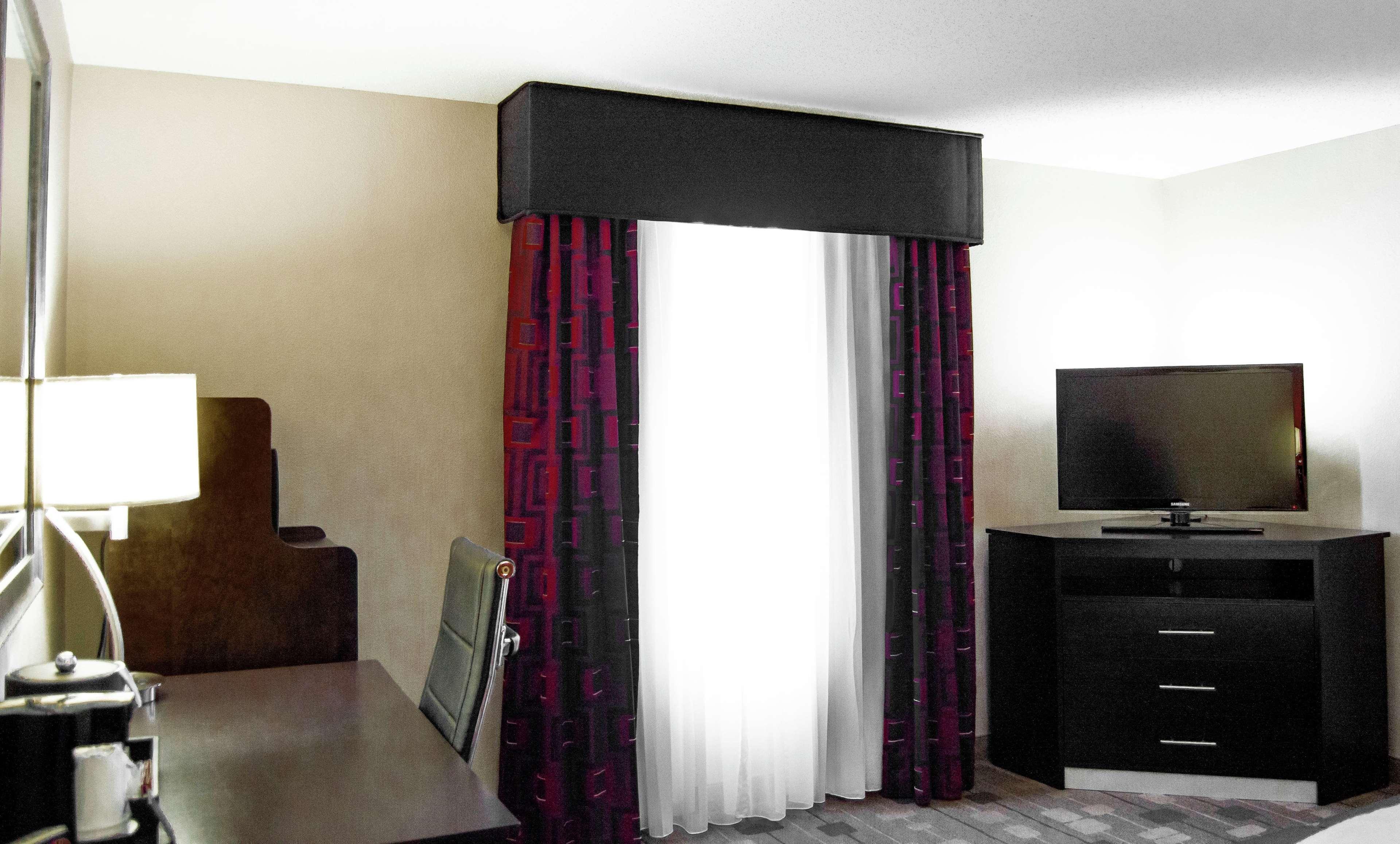 Hampton Inn & Suites Richmond Glenside Dumbarton Екстериор снимка