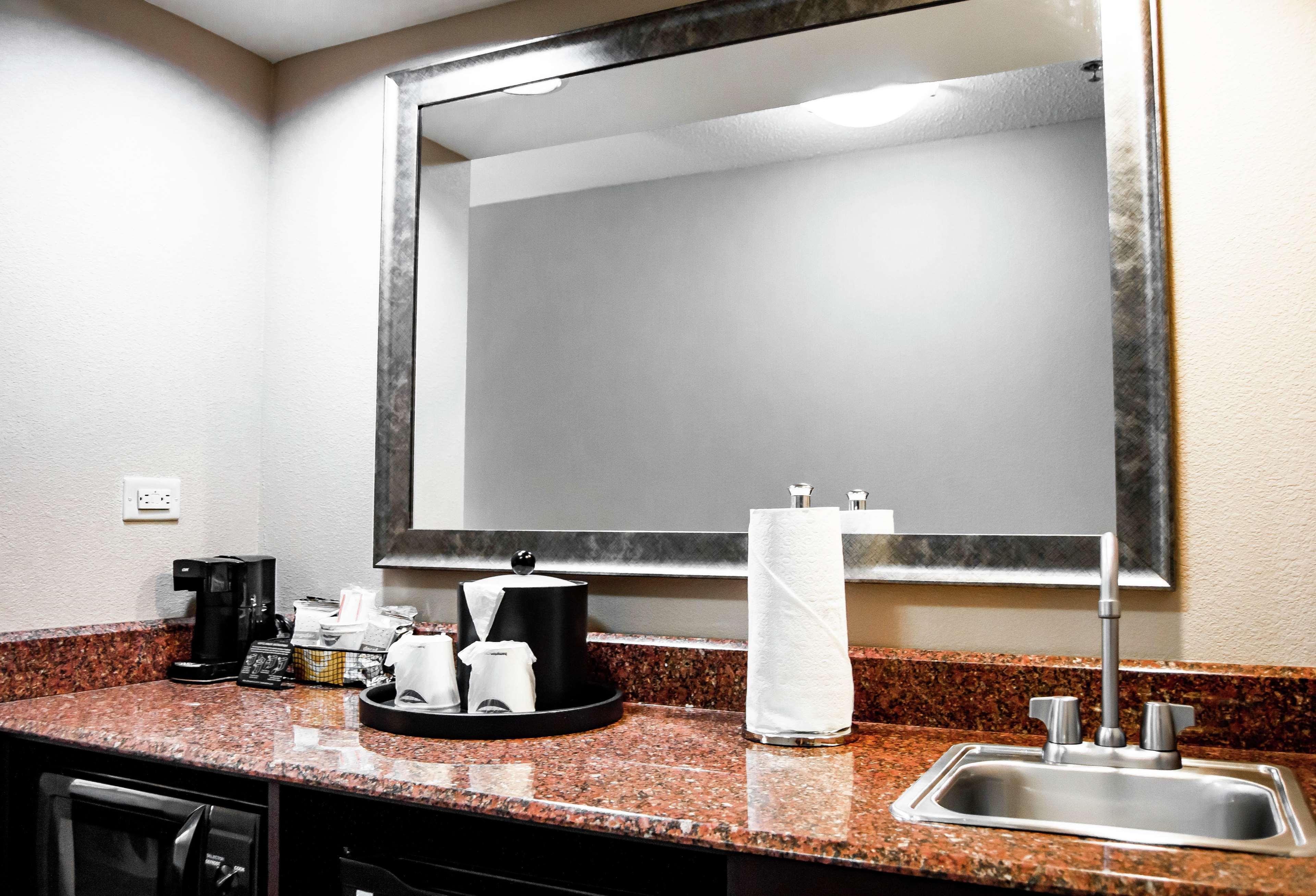 Hampton Inn & Suites Richmond Glenside Dumbarton Екстериор снимка