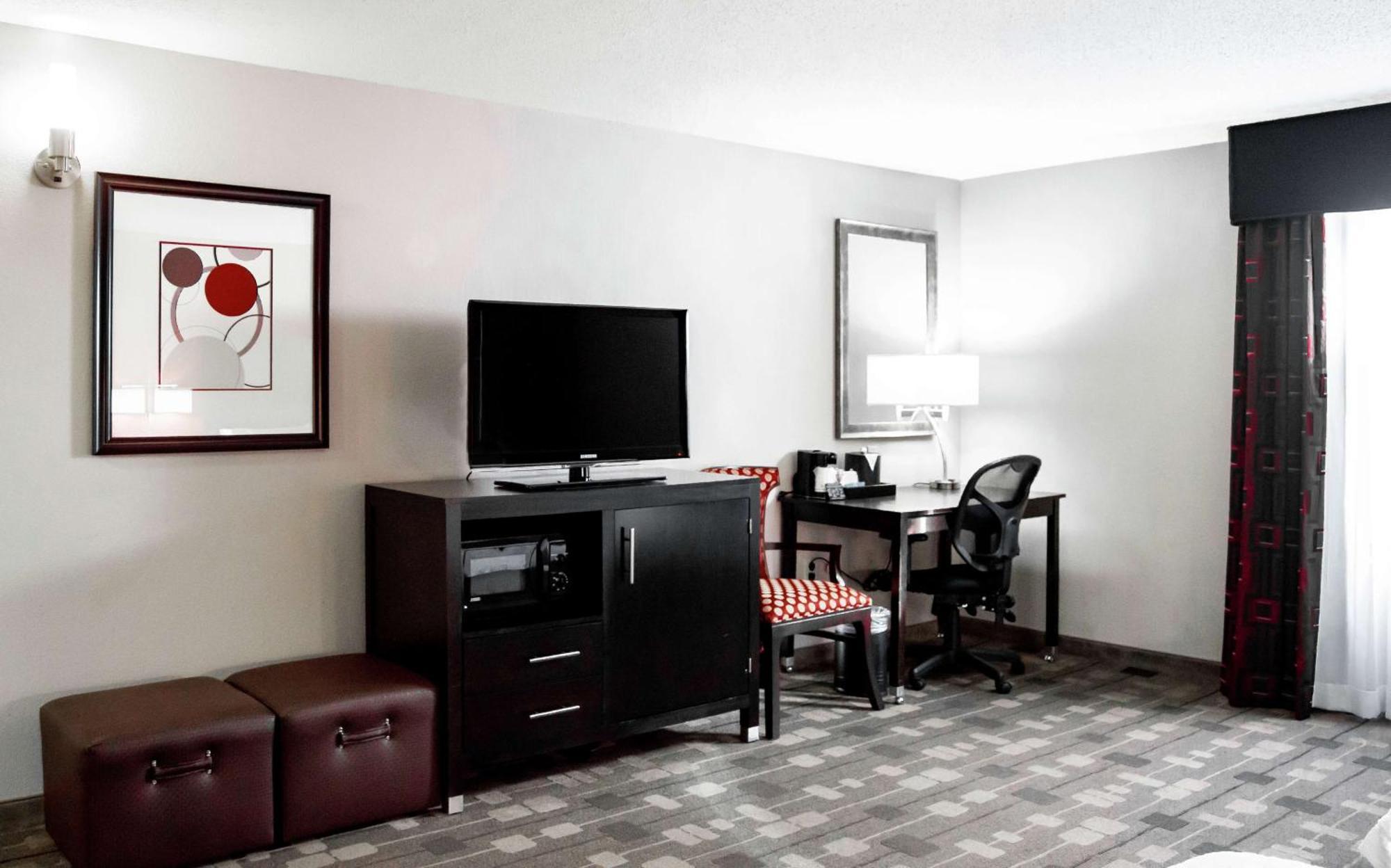Hampton Inn & Suites Richmond Glenside Dumbarton Екстериор снимка